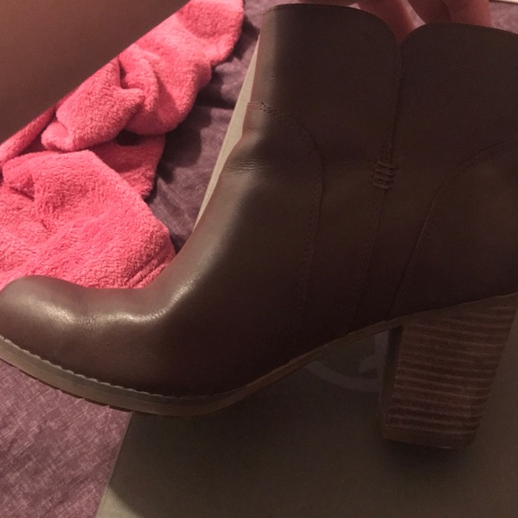 TIMBERLAND BOOTIES♥️♥️ - Picture 2 of 2